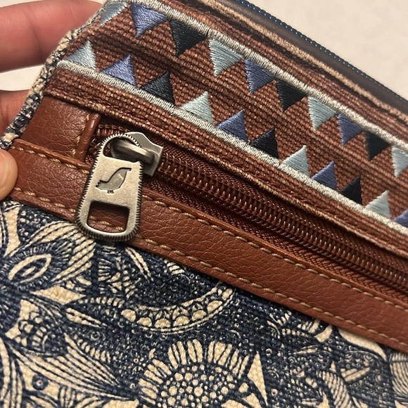 Sakroots artist circle campus mini wristlet - Picture 5 of 7